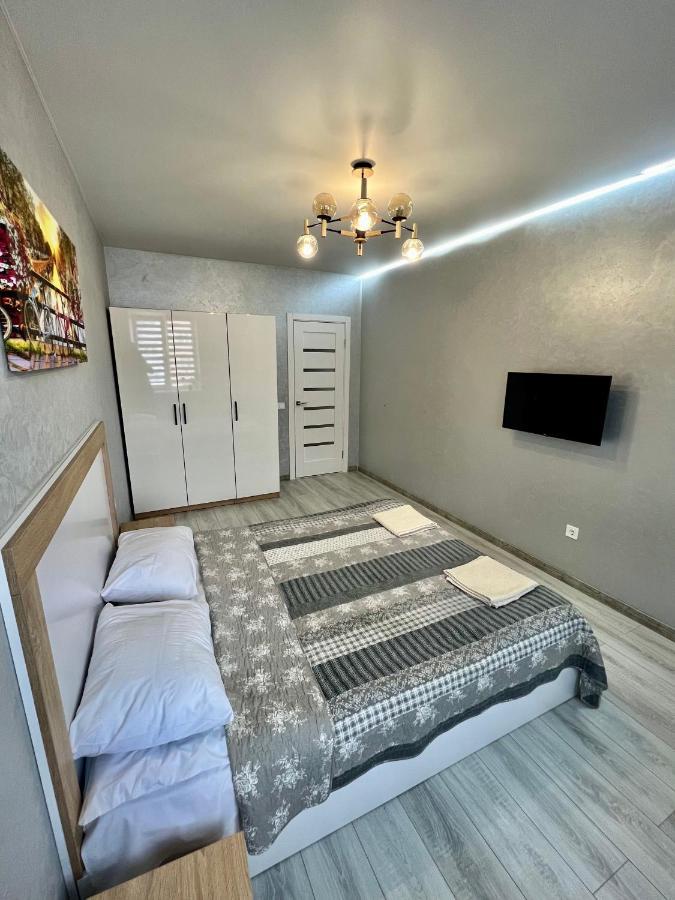 Apartment Premium In Center Ivano-Frankivsk Luaran gambar